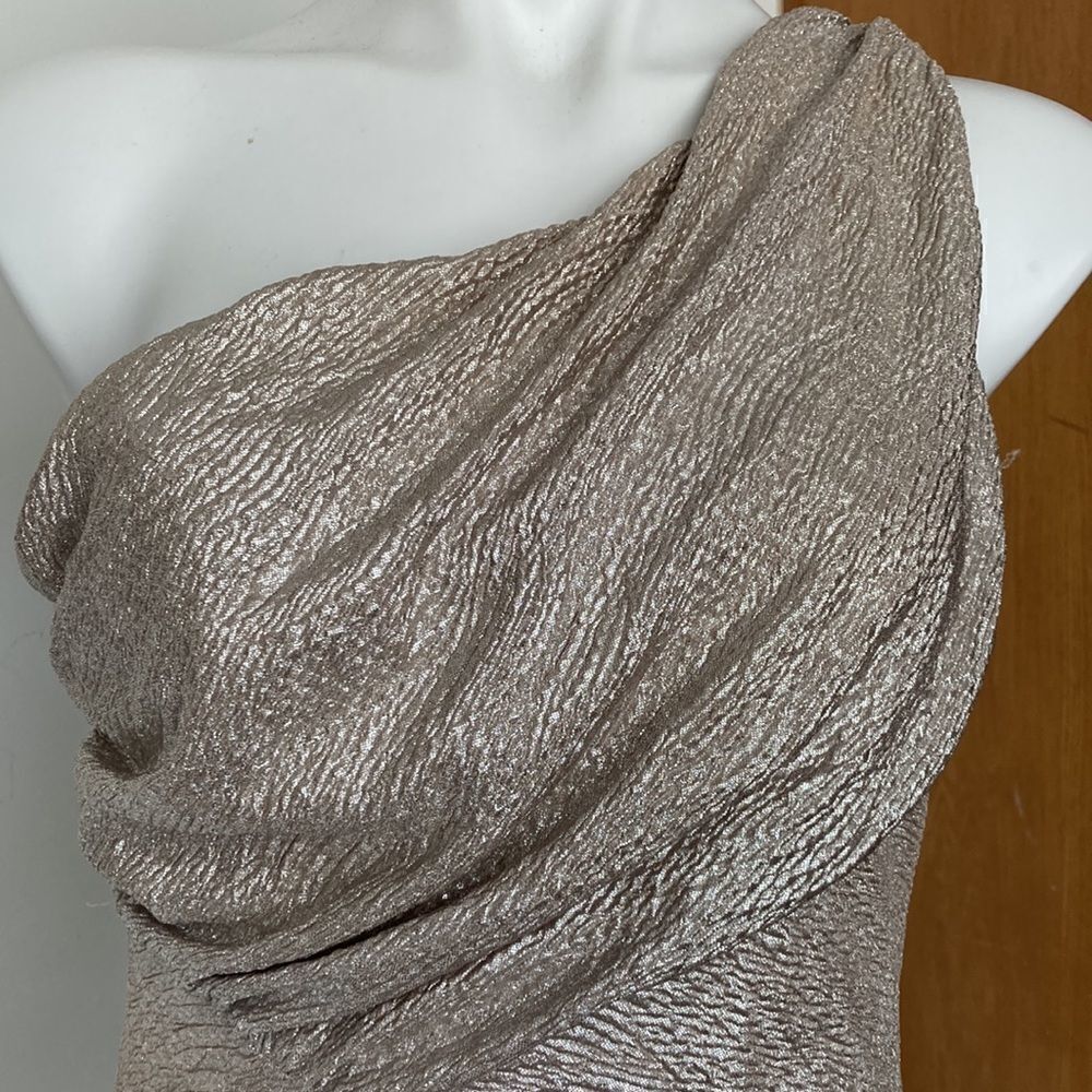 Dress    - Picture 7 of 15